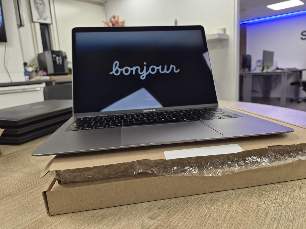 Apple MacBook Air i5 2018 (A1932), Computers en Software, Apple Macbooks, Gebruikt, 256 GB, 2 tot 3 Ghz, 8 GB