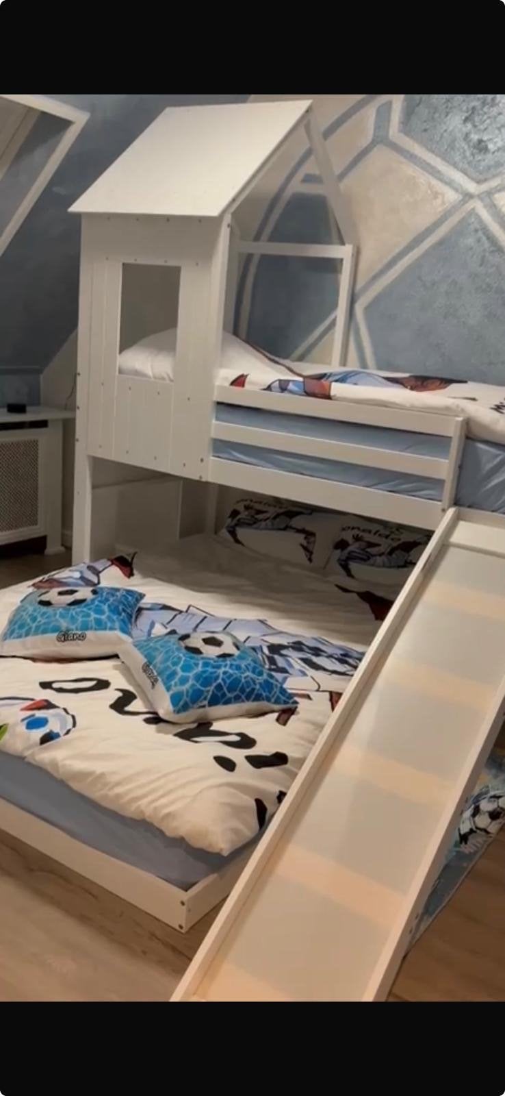 Foto 4 van Hoogslaper met glijbaan en huisbed - Zo goed als nieuw