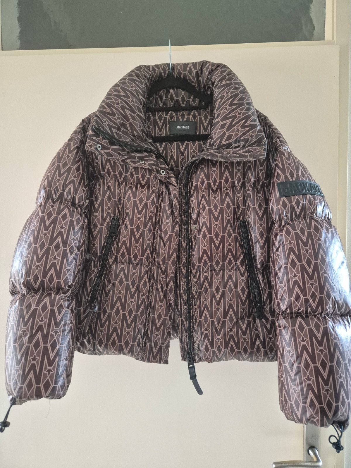 Mackage Mylah Monogram Down Winterjas, Bruin, Zo goed als nieuw, Maat 34 (XS) of kleiner, Mackage