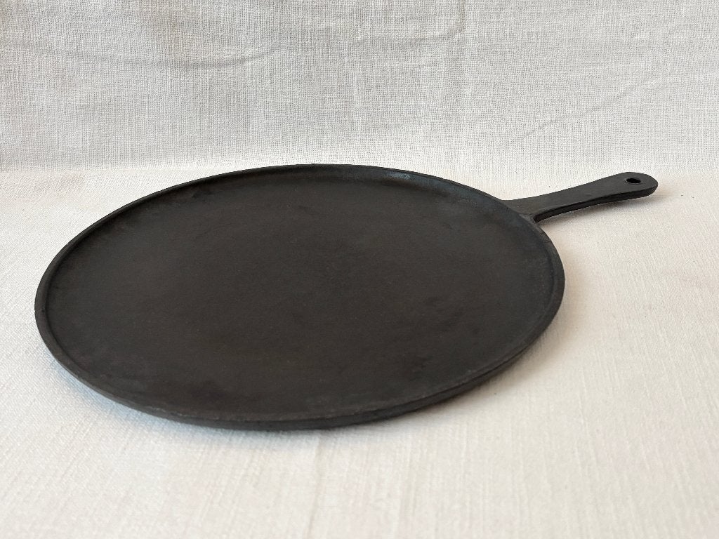 Le Creuset - Pannenkoekenpan Crepe Pan in Gietijzer, Huis en Inrichting, Keuken | Potten en Pannen, Pannenkoekenpan, Gietijzer