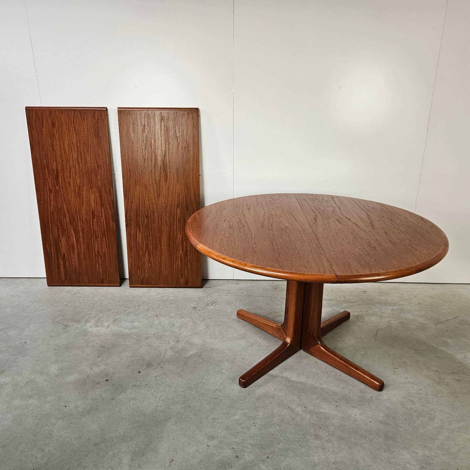 Vintage Deense eettafel rond, uitschuifbaar, Ophalen of Verzenden