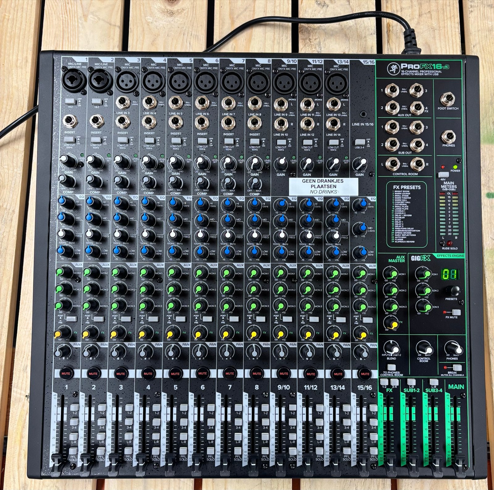 Mackie ProFX16v3 Mengpaneel met USB en draagtas, Muziek en Instrumenten, Info@pulse-avl.com, Dorsvloerweg 897, Mackie, Microfooningang