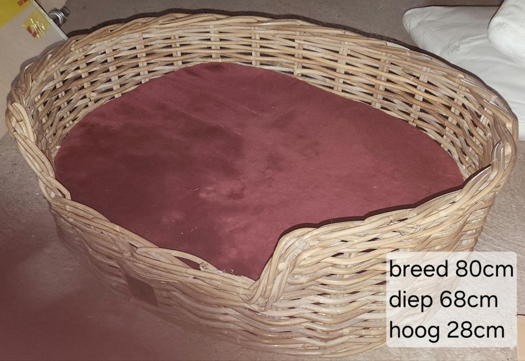 Middel grote hondenmand, Dieren en Toebehoren, Ophalen, Gebruikt, Riet