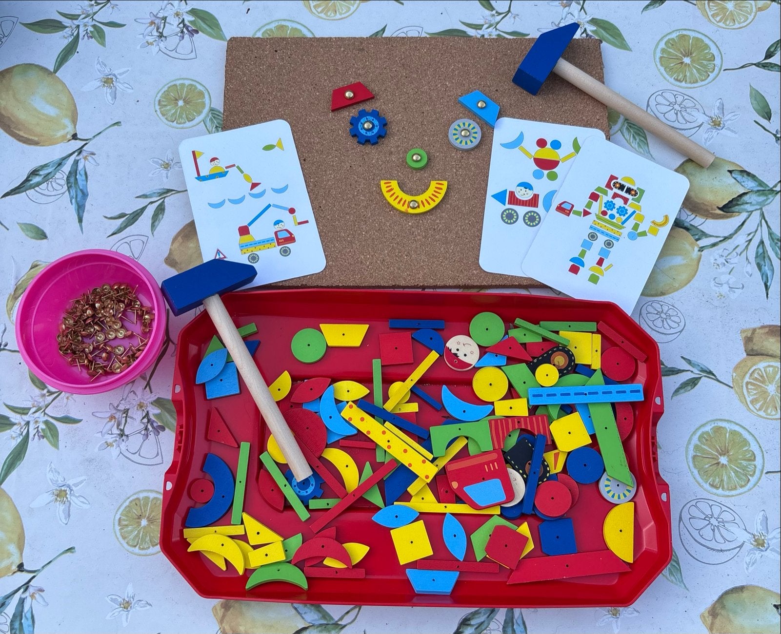 Hamertje tik spel met veel stukjes en accessoires, Ophalen, Zo goed als nieuw, Knutselen
