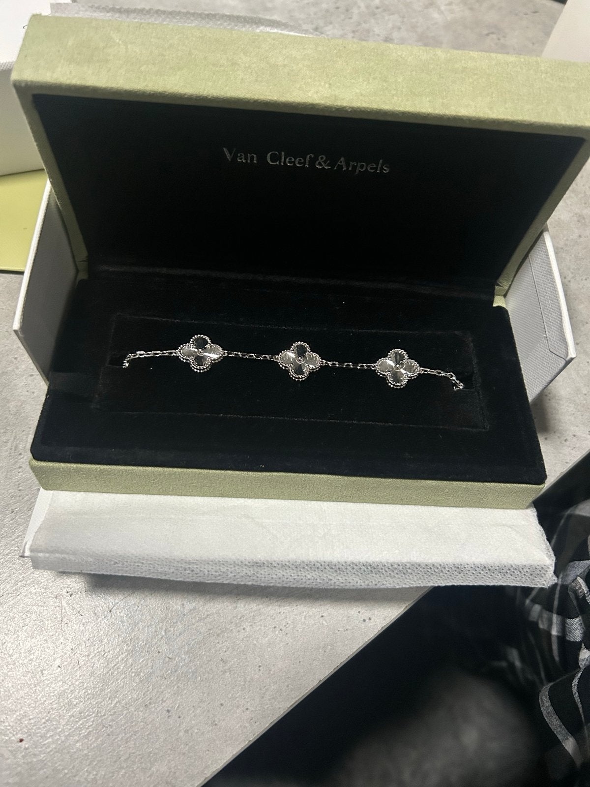 Van Cleef & Arpels Armband - Scherpe Prijs!, Ophalen of Verzenden, Gebruikt, Zilver, Overige materialen