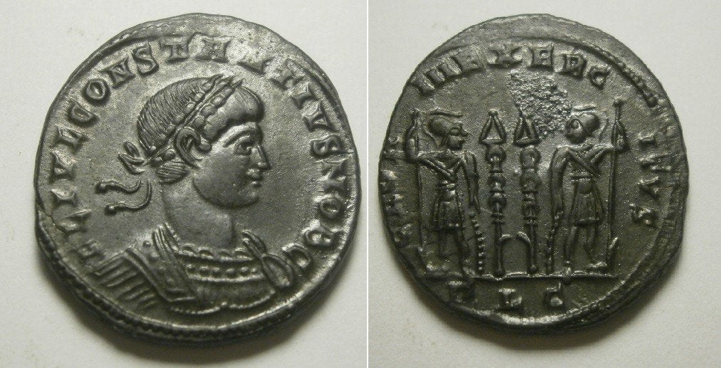 Romeinse munt Constantius II  GLORIA EXERCITVS - PLG - 330AD, Ophalen of Verzenden, Overige landen, Losse munt