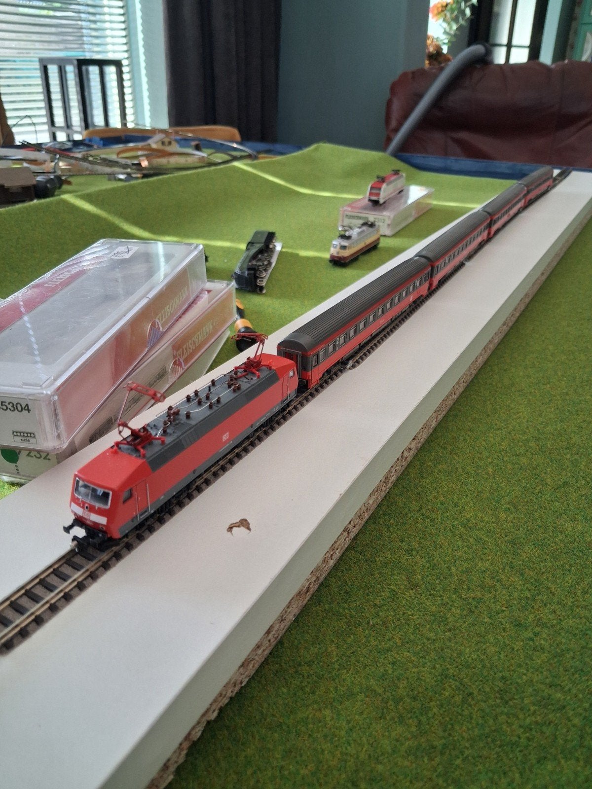 Fleischmann N 735304 Digitale Locomotief met Doos, Hobby en Vrije tijd, Modeltreinen | N-Spoor, Verzenden, Fleischmann, Zo goed als nieuw