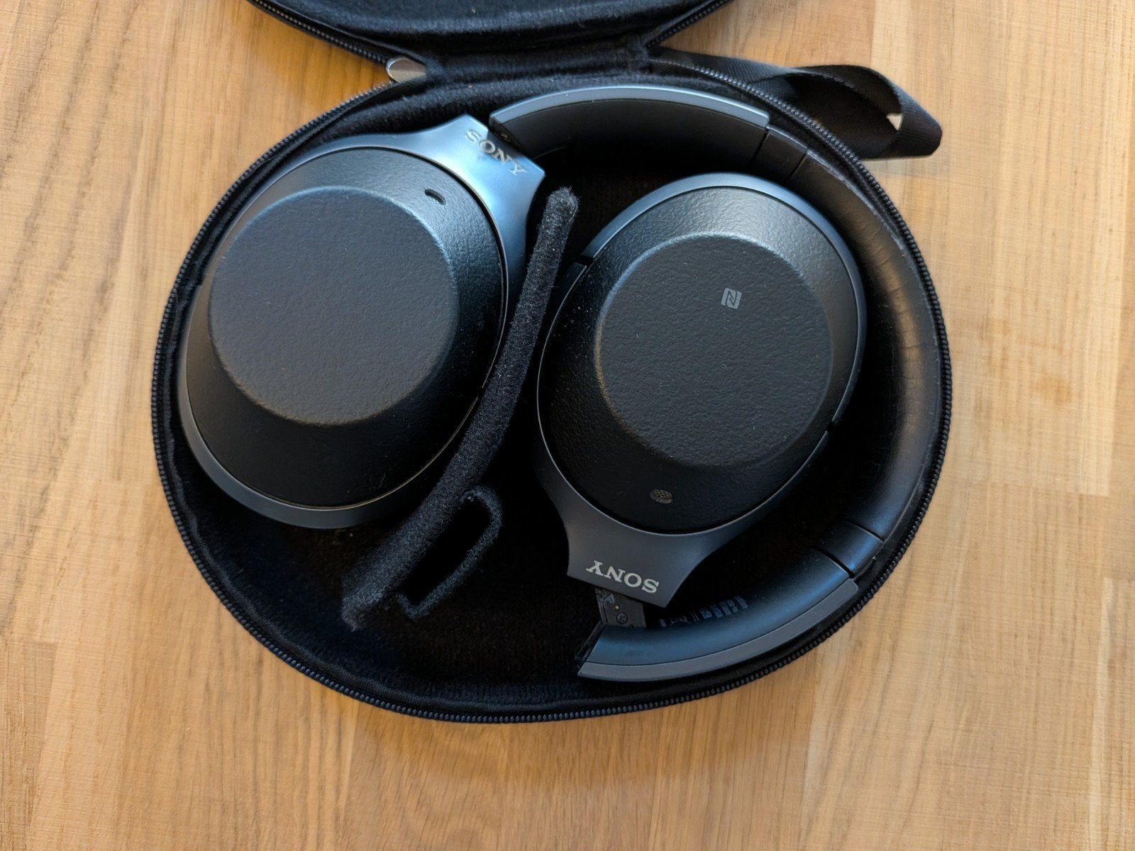 Sony WH-1000XM2 Draadloze Noise-Cancelling Hoofdtelefoon, Audio, Tv en Foto, Koptelefoons, Ophalen of Verzenden, Zo goed als nieuw