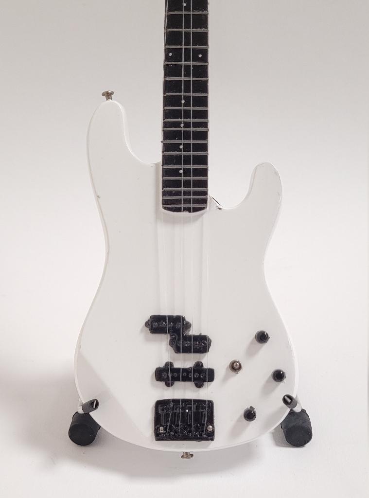 Duff McKagan Guns N' Roses miniatuur gitaar van hout deco, Info@deconoord.nl, Deco Noord, Nieuw, Ophalen of Verzenden