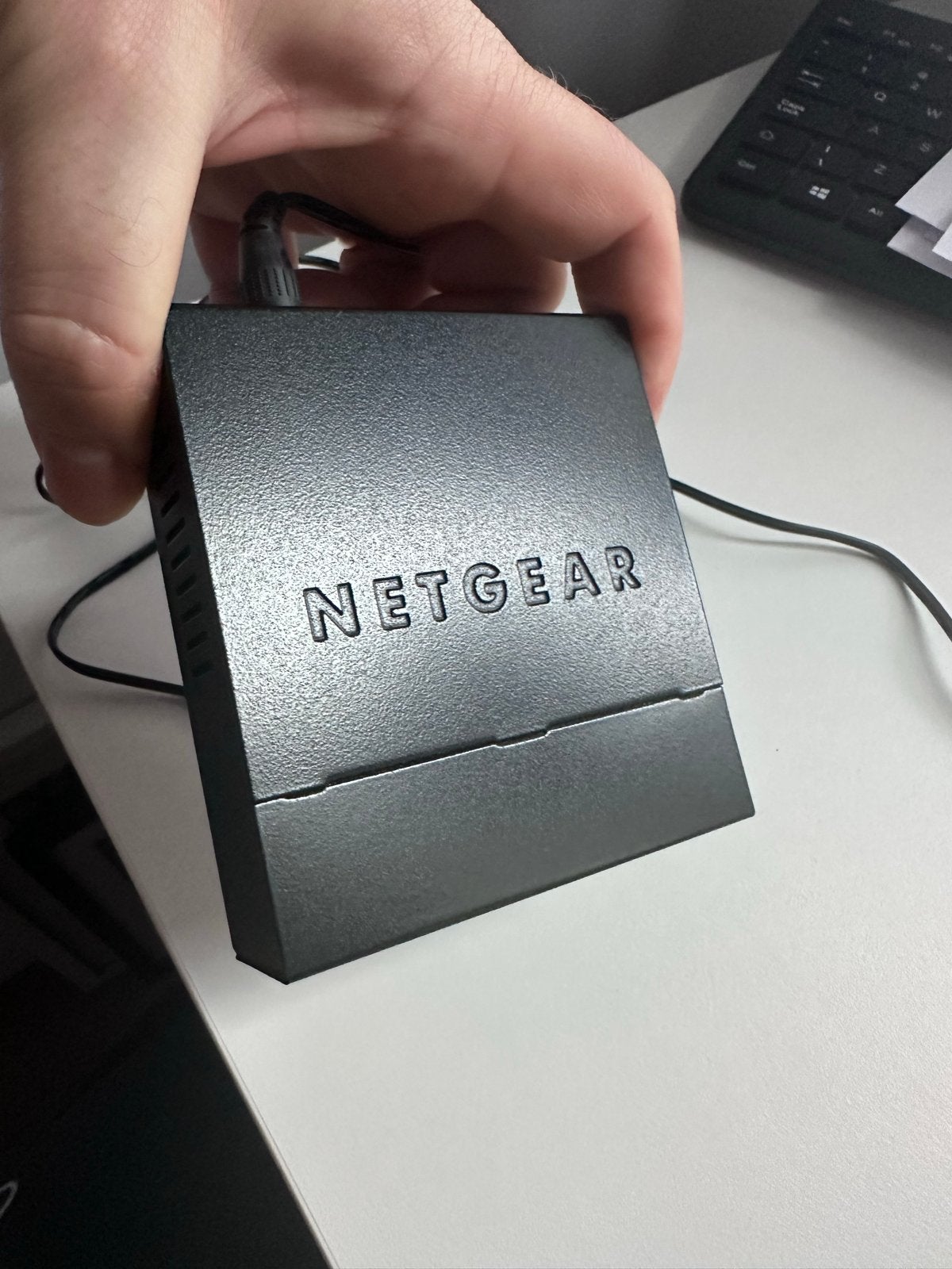 NETGEAR GS305 5-poorts Gigabit Ethernet Switch, Computers en Software, Netwerk switches, Ophalen of Verzenden, Zo goed als nieuw