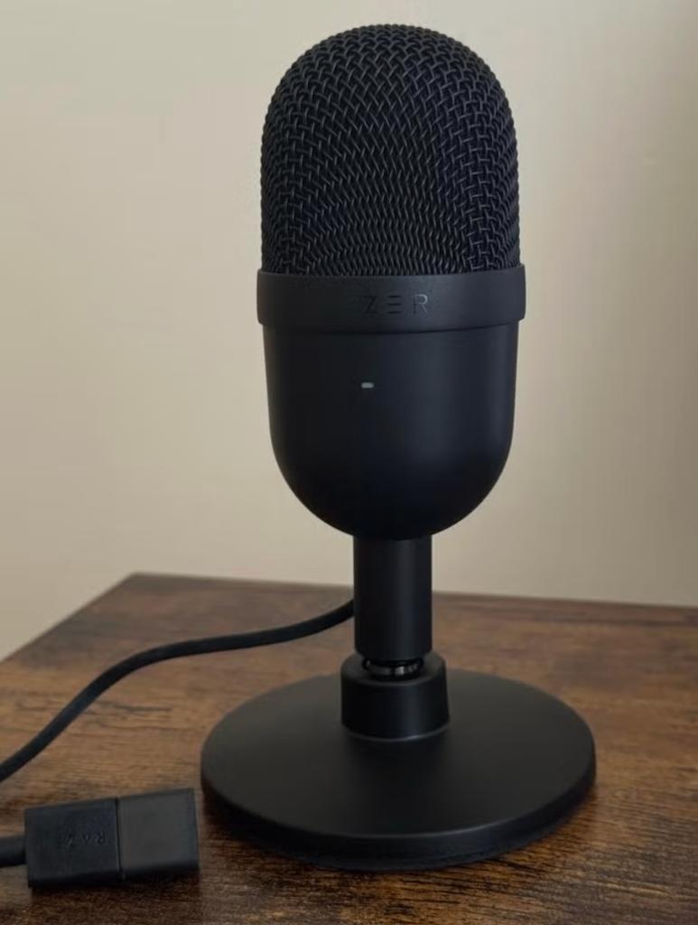Razer Seiren V3 Mini - Ultracompacte USB-microfoon, Muziek en Instrumenten, Microfoons, Ophalen of Verzenden, Zo goed als nieuw
