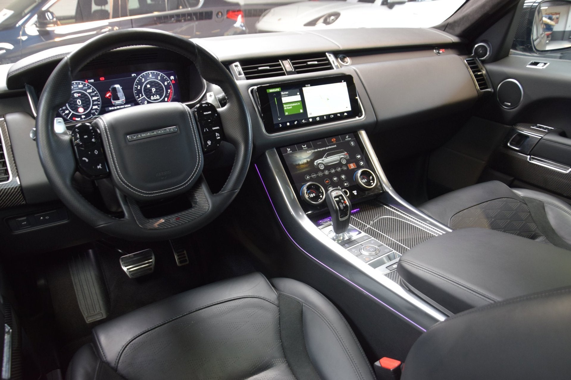 Land Rover Range Rover Sport 5.0 V8 SC SVR Leder|576pk!|Pano, Automaat, Gebruikt, 3000 kg, Leder