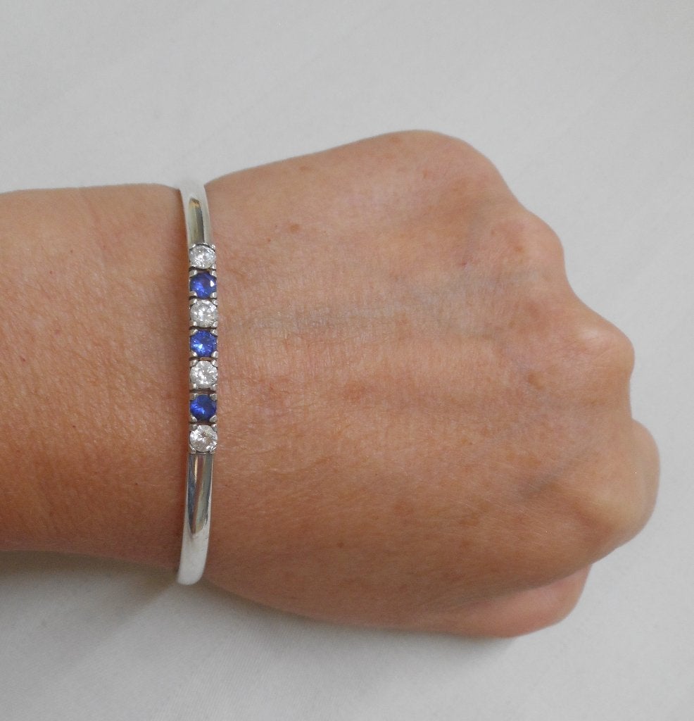 Zilveren slavenarmband met saffier nr.1451, Sieraden, Tassen en Uiterlijk, Verzenden, Zo goed als nieuw, Met edelsteen, Zilver