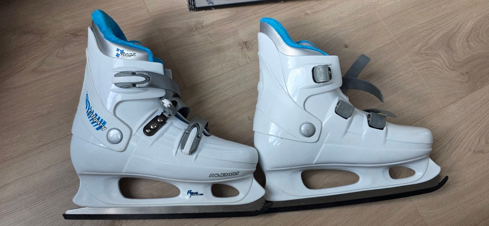 Kunstschaatsen Nijdam Calgary maat 40, Ophalen of Verzenden, Zo goed als nieuw, Kunstschaatsen, Nijdam