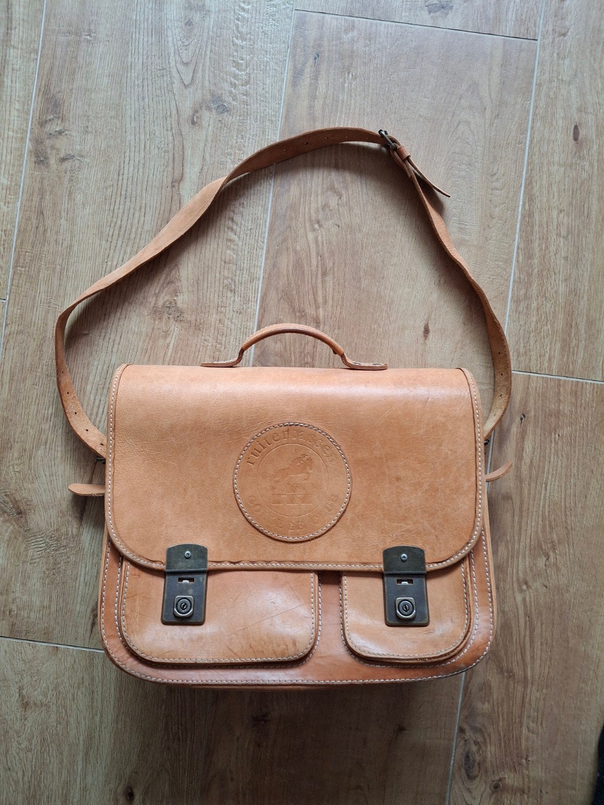 Vintage Leren  Schoudertas - Ruitertassen college club, Sieraden, Tassen en Uiterlijk, Tassen | Schoudertassen, Gebruikt, Overige merken