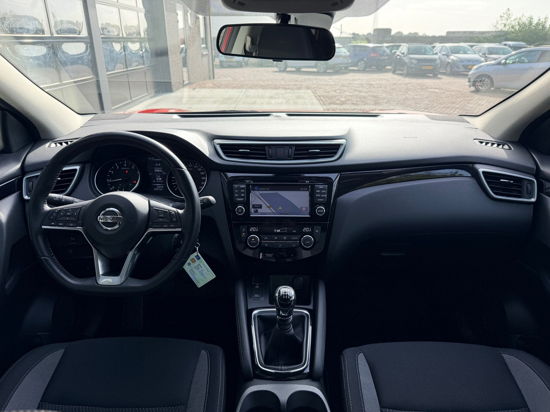 Nissan Qashqai 1.2 Acenta | 22.000 KM! | Clima | Navi | Crui, Auto's, Voorwielaandrijving, Stof, Gebruikt, Euro 6