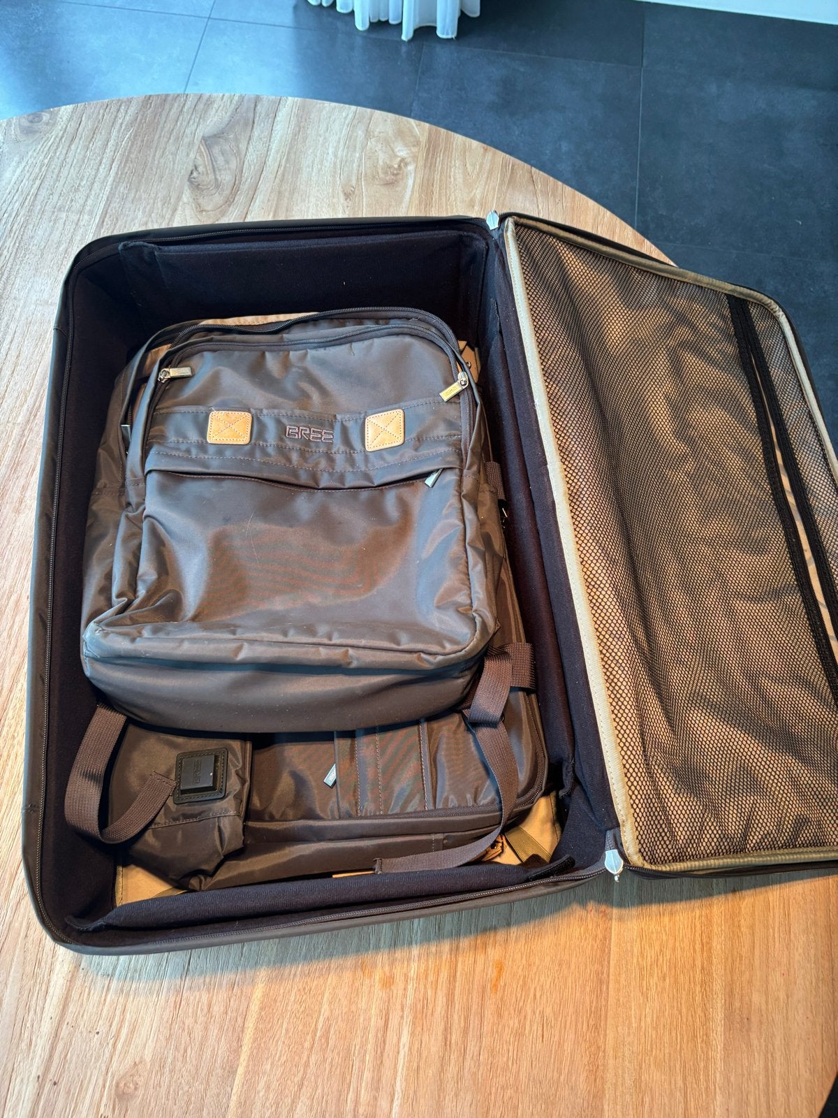 BREE koffer, rugzak en reistas- Zo goed als nieuw, Ophalen, 30 cm of meer, Zwart, Minder dan 35 cm