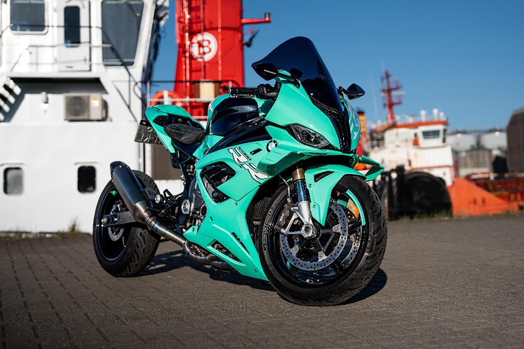 Unieke S1000RR '22 verlengd op kenteken, Motoren, Motoren | BMW, 4 cilinders, Gebruikt, Super Sport, Particulier