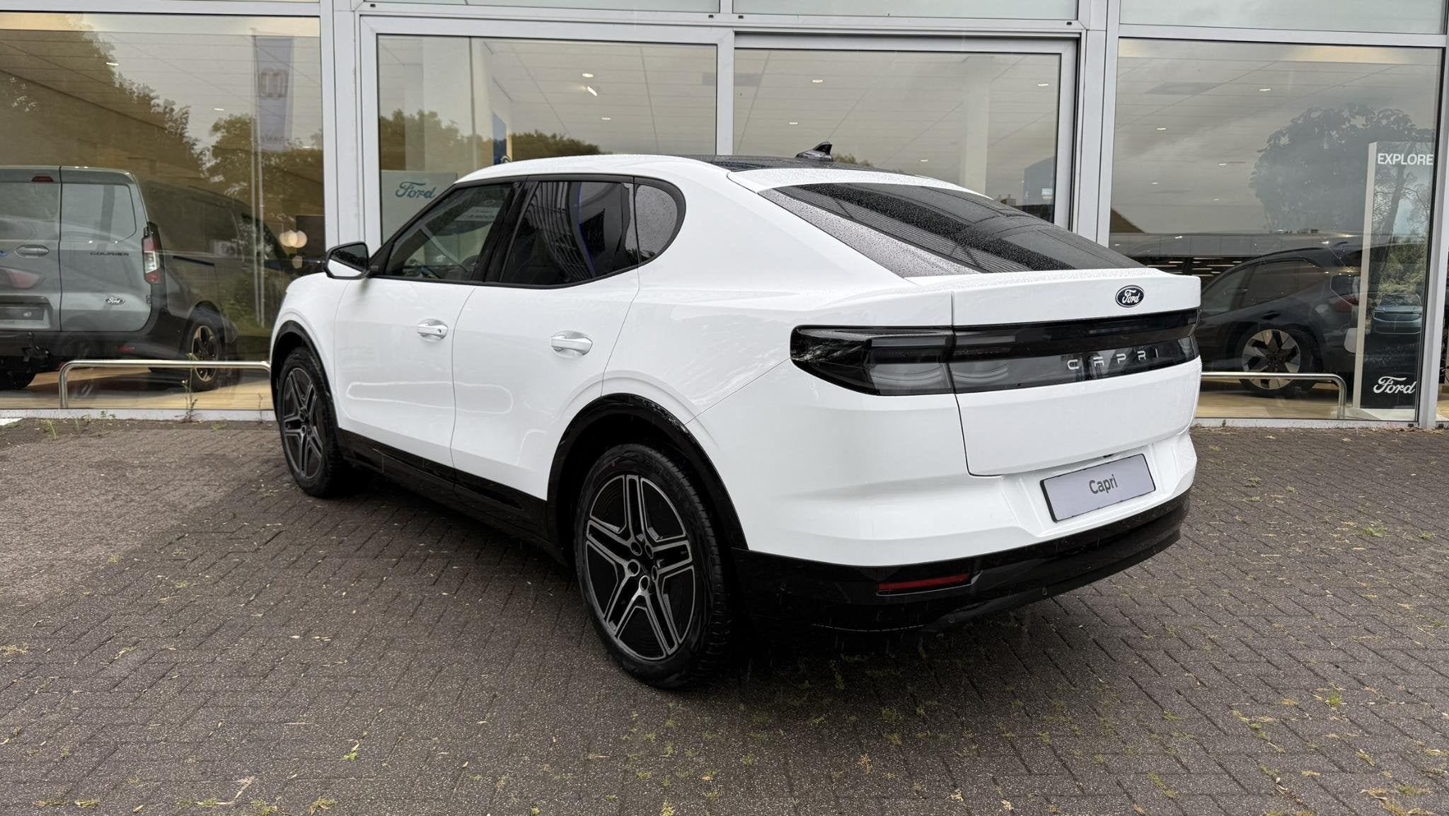Ford Capri Premium Extended Range RWD 77 kWh Panoramadak (va, Auto's, Ford, Automaat, Dealer onderhouden, Achterwielaandrijving