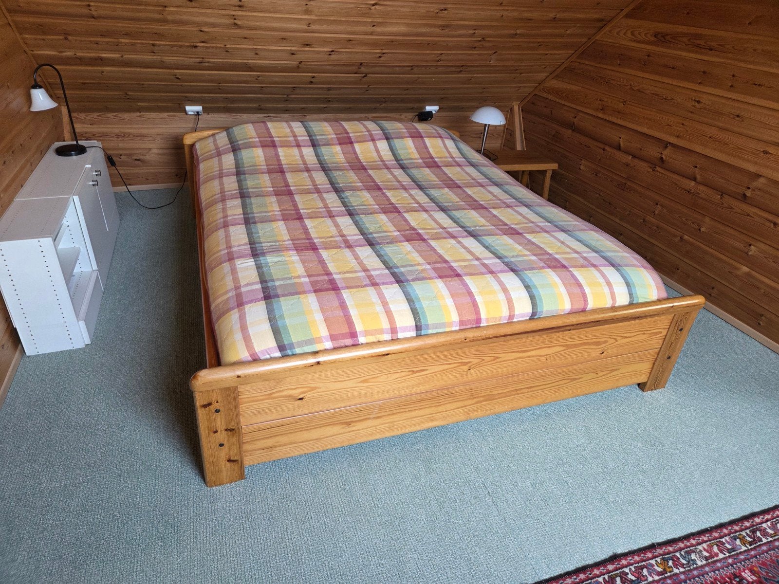 Massief houten tweepersoonsbed, Ophalen, Gebruikt, Bruin, Rustiek