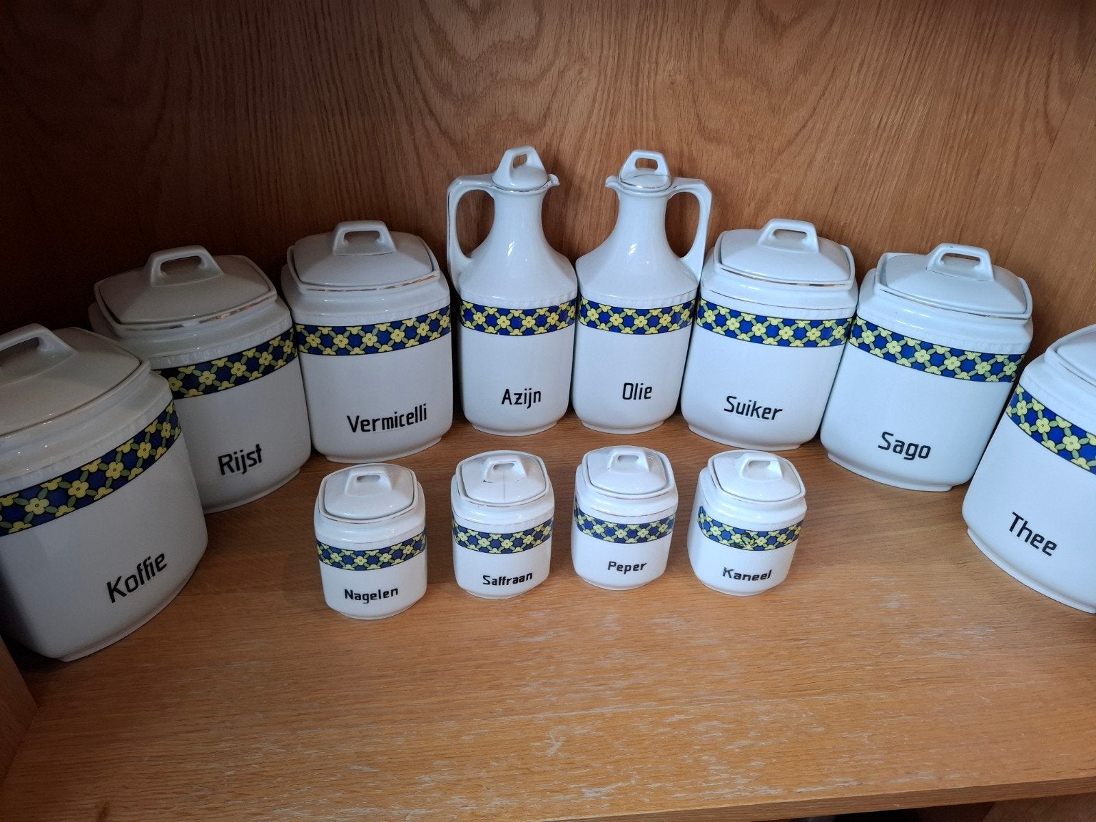 vintage Striegau keuken en  kruidenpotjes set, Ophalen