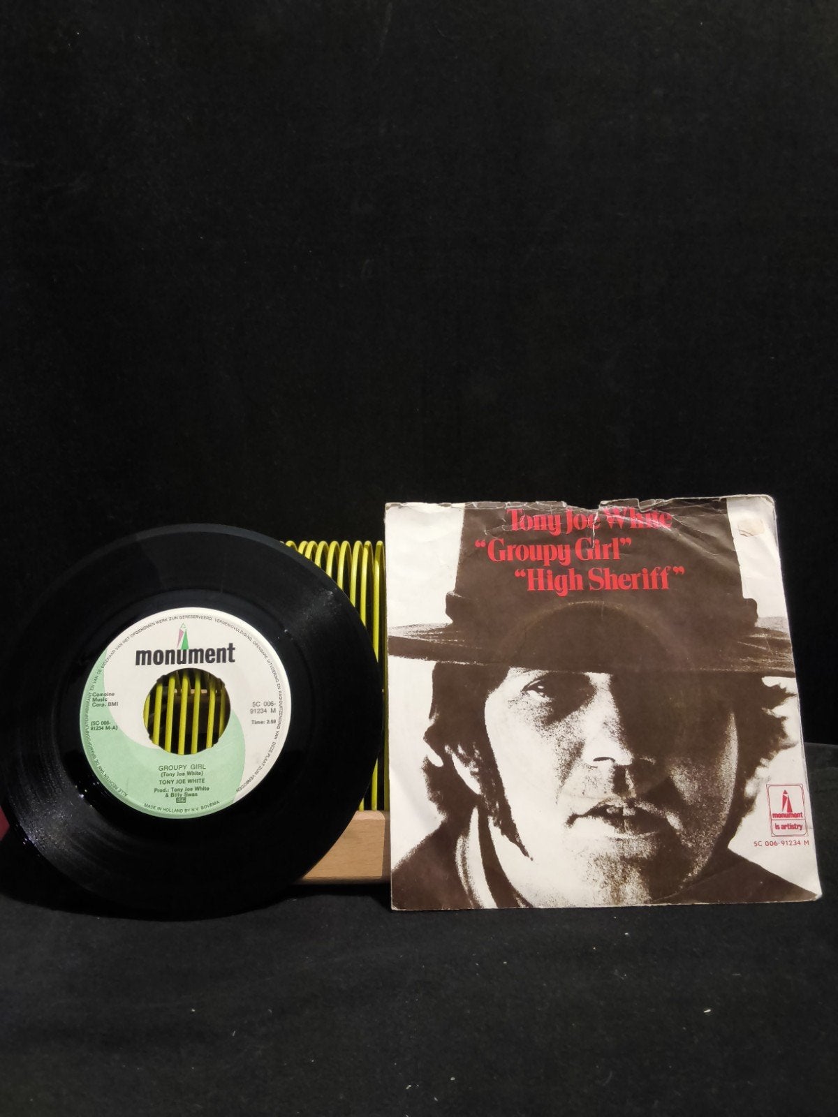 Tony Joe White. Groupy Girl. Vaste prijs €2., Ophalen of Verzenden, Gebruikt, 7 inch, Poprock