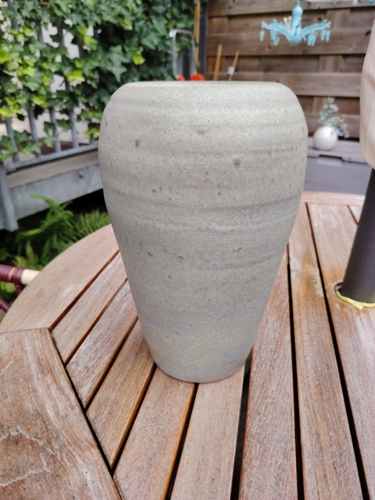 Vaas Keramiek Ciro Beesel, puntgaaf, 30 cm hoog, Ophalen of Verzenden, Rond, Aardewerk