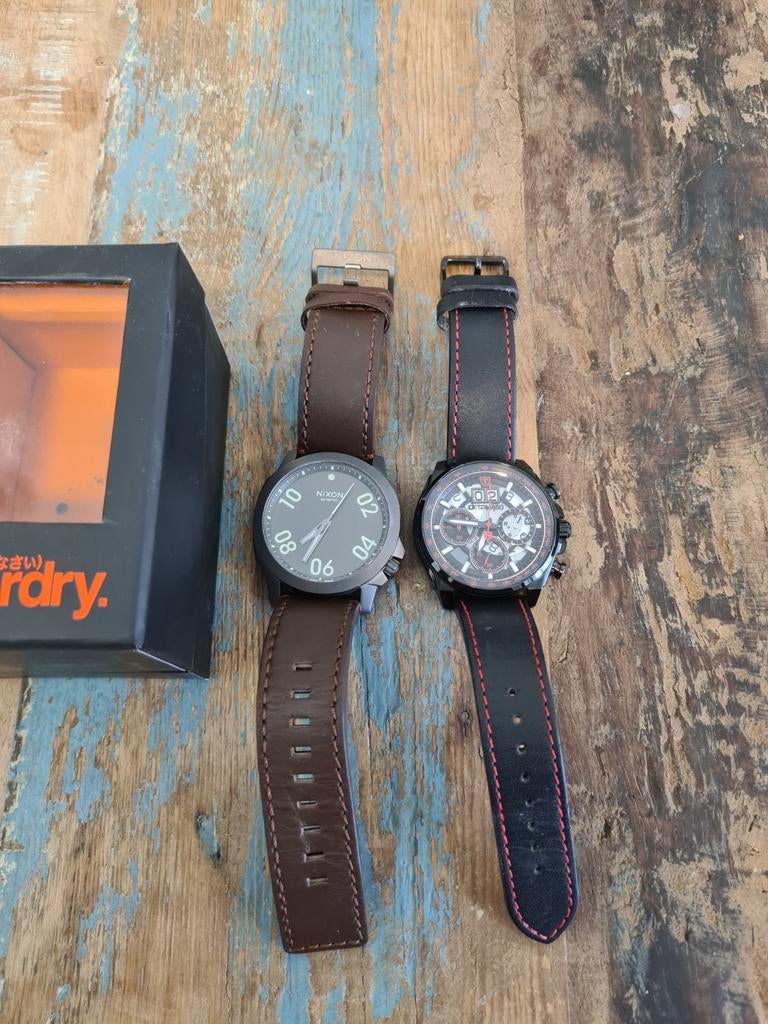 Twee herenhorloges: Nixon en DeTomaso, Ophalen of Verzenden, Leer, Overige merken