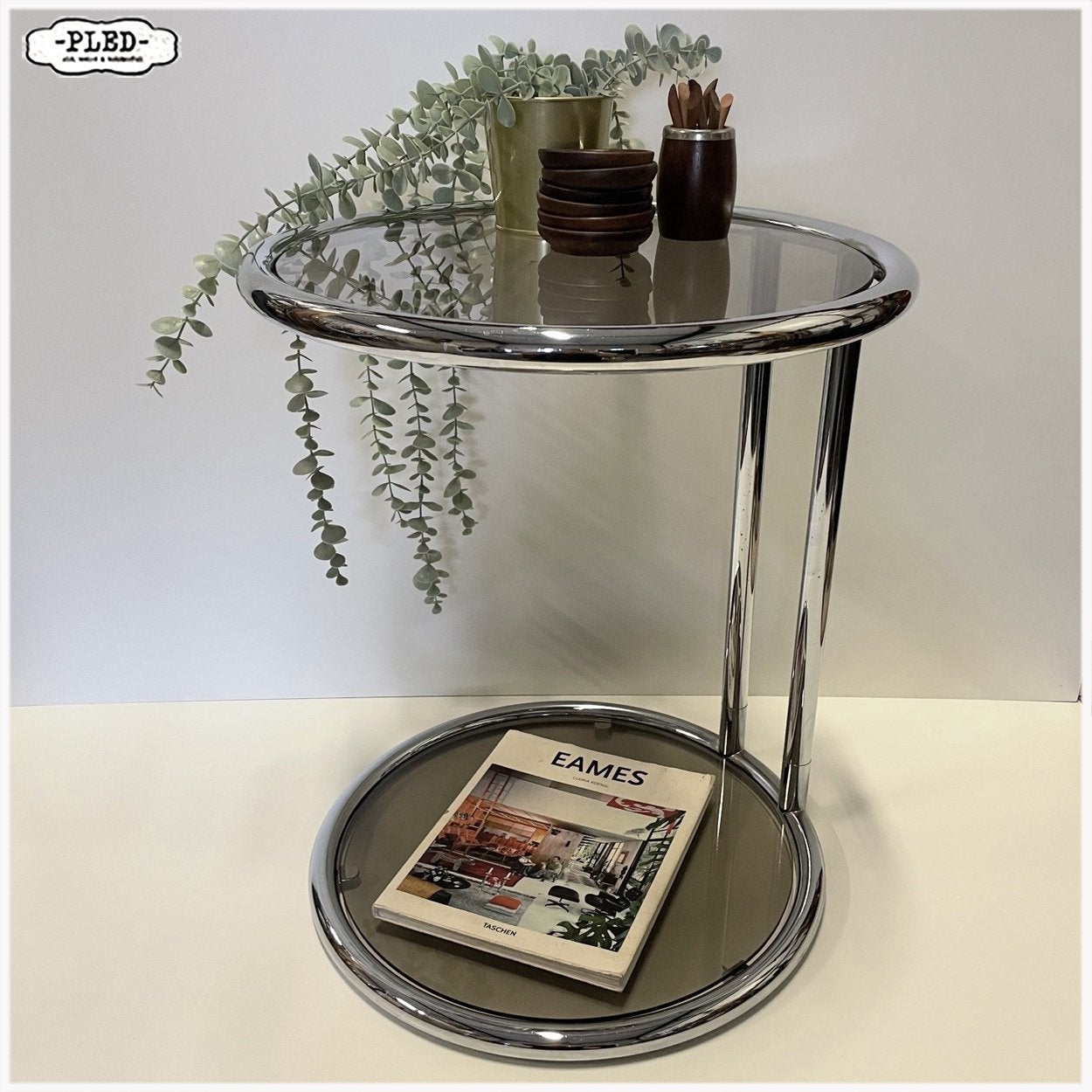 Vintage bijzettafel Bauhaus Tafeltje in stijl Eileen Gray, Minder dan 55 cm, Gebruikt, Glas, Nb