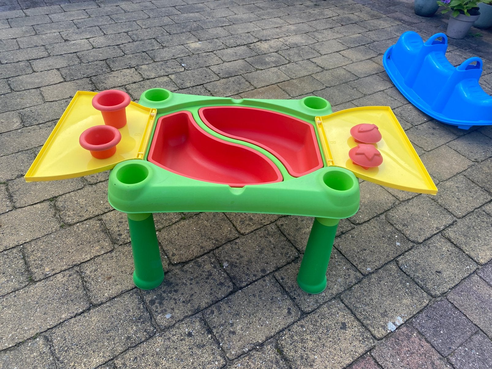 Leuke zand- en watertafel, Ophalen, Zo goed als nieuw