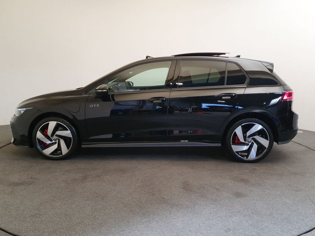 Volkswagen Golf GTE 1.5 eHybrid 272pk DSG/AUT Leder, Pano, W, Auto's, Volkswagen, 12 maanden, 77 km/l, Zwart, 4 cilinders