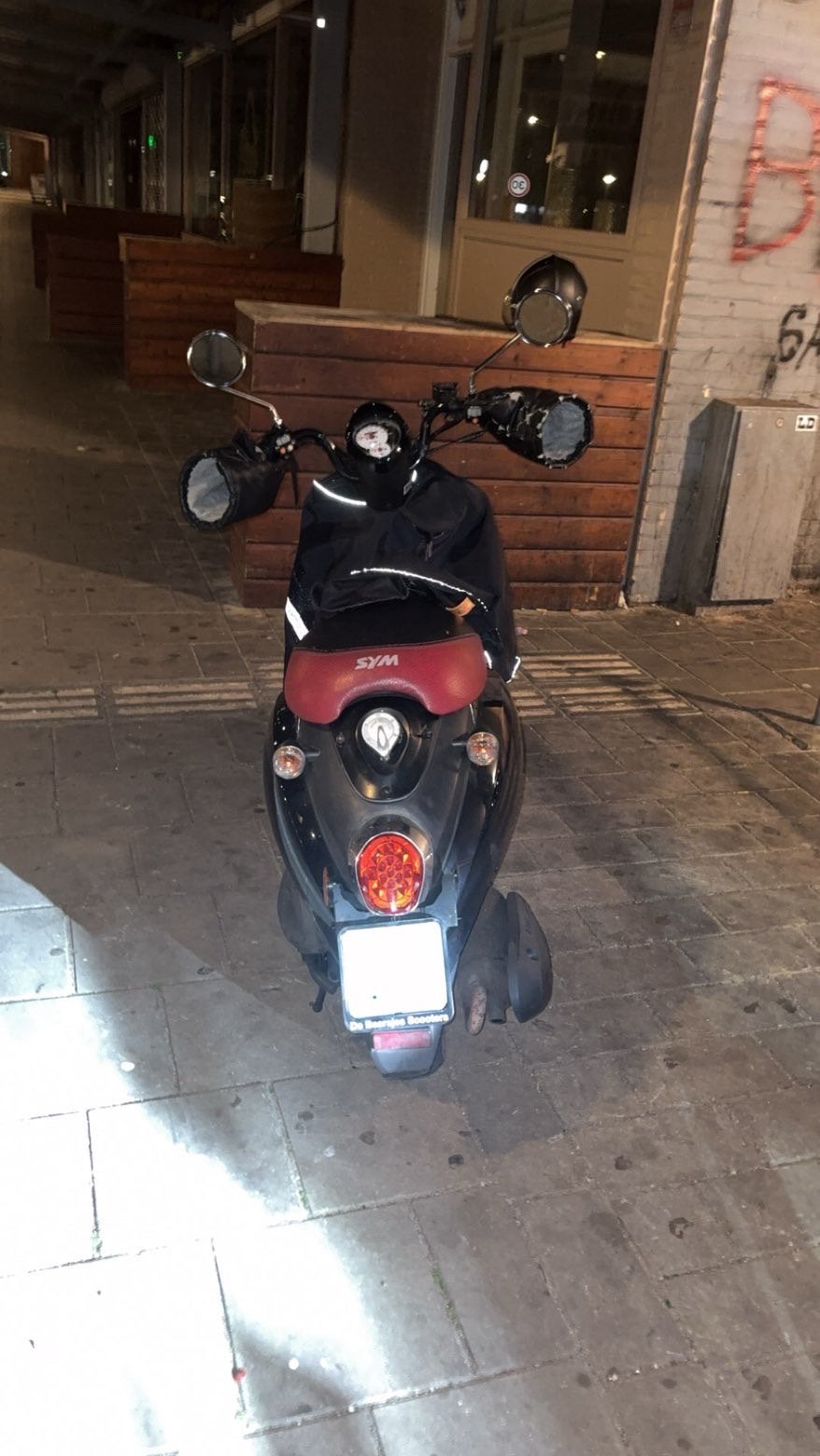 Sym mio 2015, Fietsen en Brommers, Ophalen, Zo goed als nieuw, Benzine, Mio