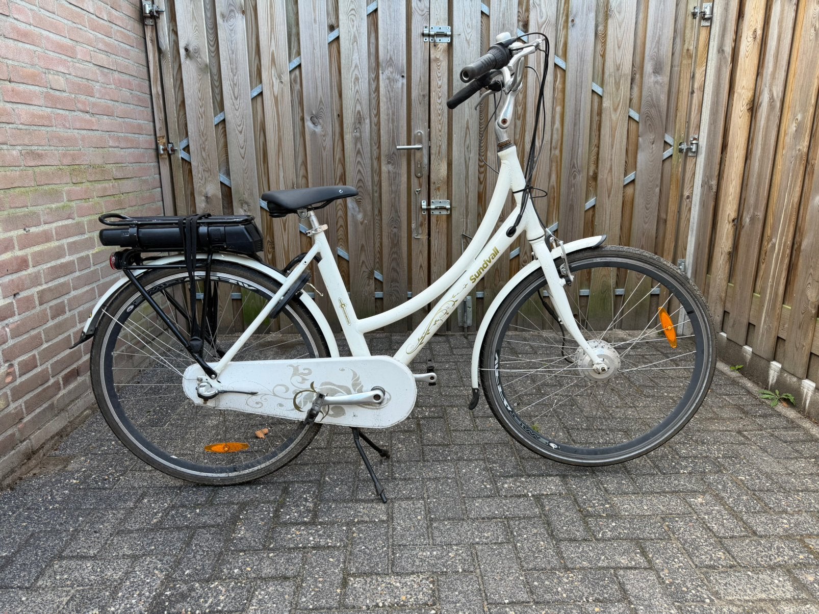 Te koop elektrische damesfiets Sundvall accu defect, Fietsen en Brommers, Fietsen | Dames | Damesfietsen, Gebruikt, Versnellingen