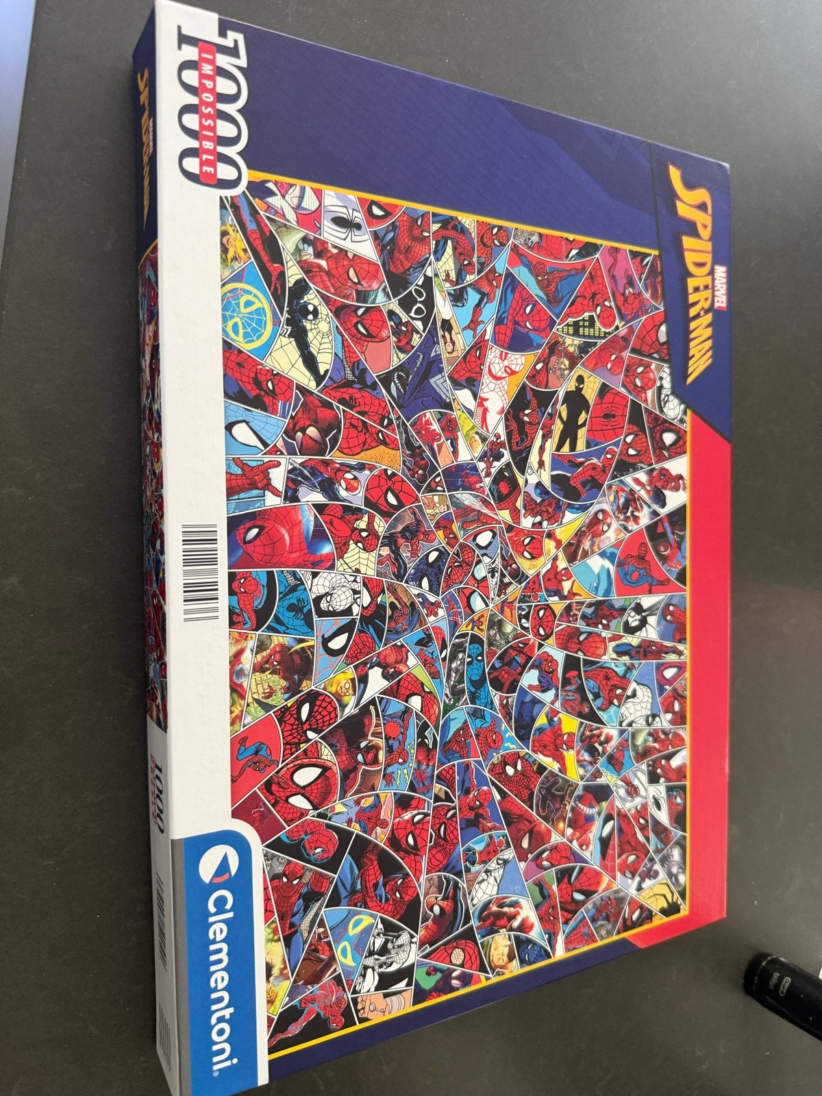 Clementoni Spider-Man Impossible Puzzel 1000 stukjes, Ophalen of Verzenden, 500 t/m 1500 stukjes, Zo goed als nieuw, Legpuzzel
