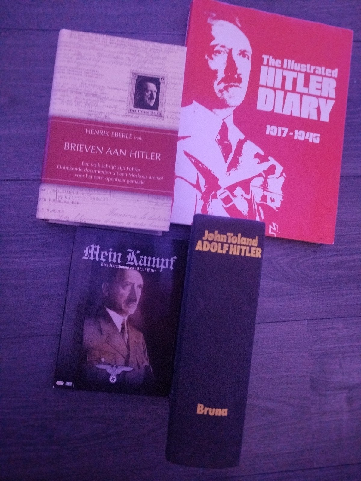 HITLER COLLECTIE DIVERSEN BOEKEN HARDCOVER + DVD, Boeken, Diverse auteurs (Henrik Eberle, John Toland), Ophalen of Verzenden, Algemeen