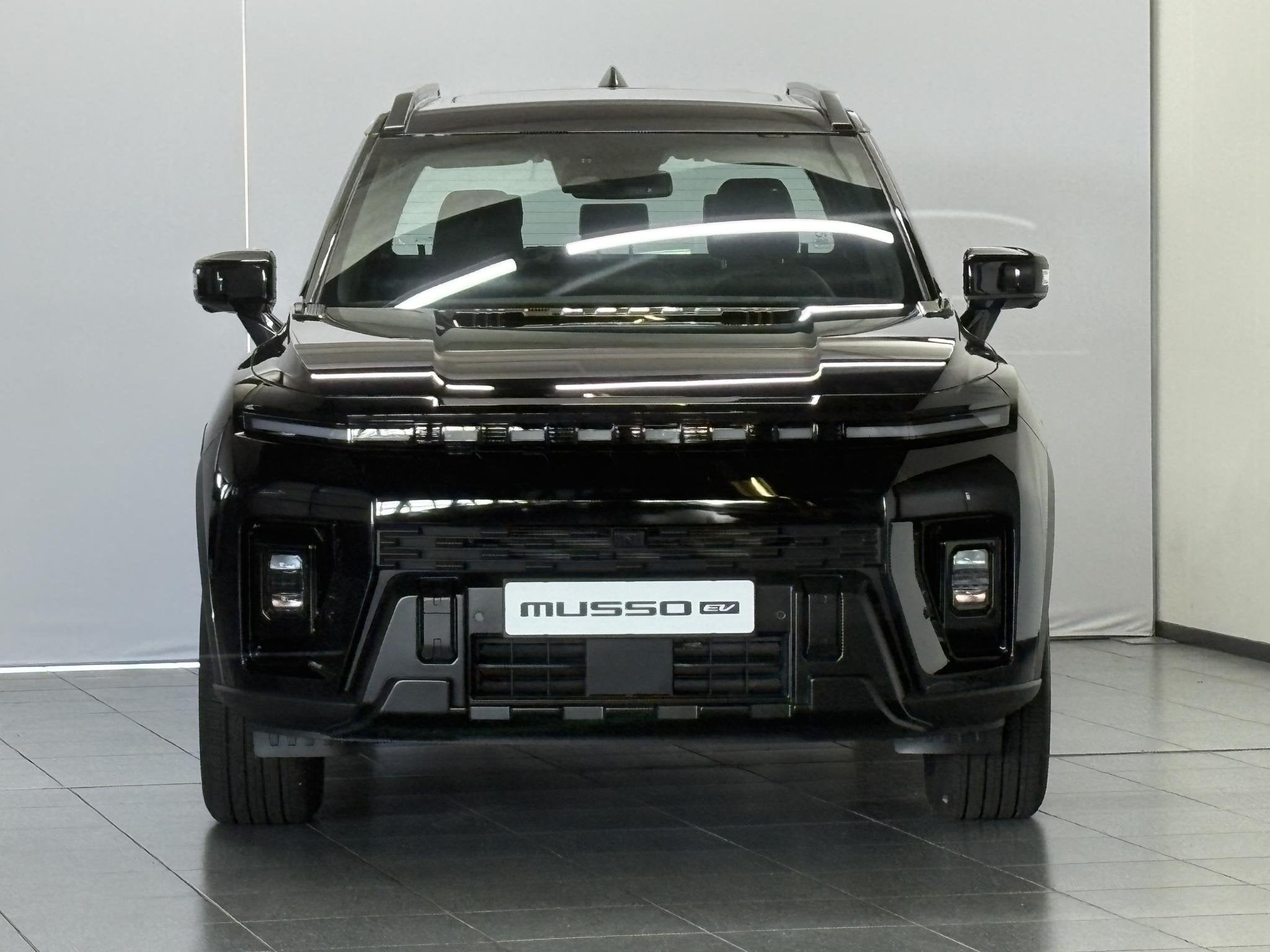 KGM Musso EV Black Line 80.6 kWh 4WD Luxe leder/suede bekled, Auto's, Overige Auto's, 12 maanden, Stof, Zwart, 379 km