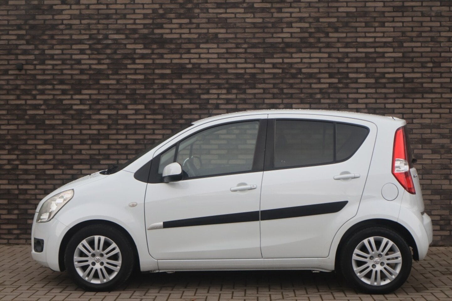 Suzuki Splash 1.0 VVT Exclusive, Euro 5, Gebruikt, 31 €/maand, Origineel Nederlands