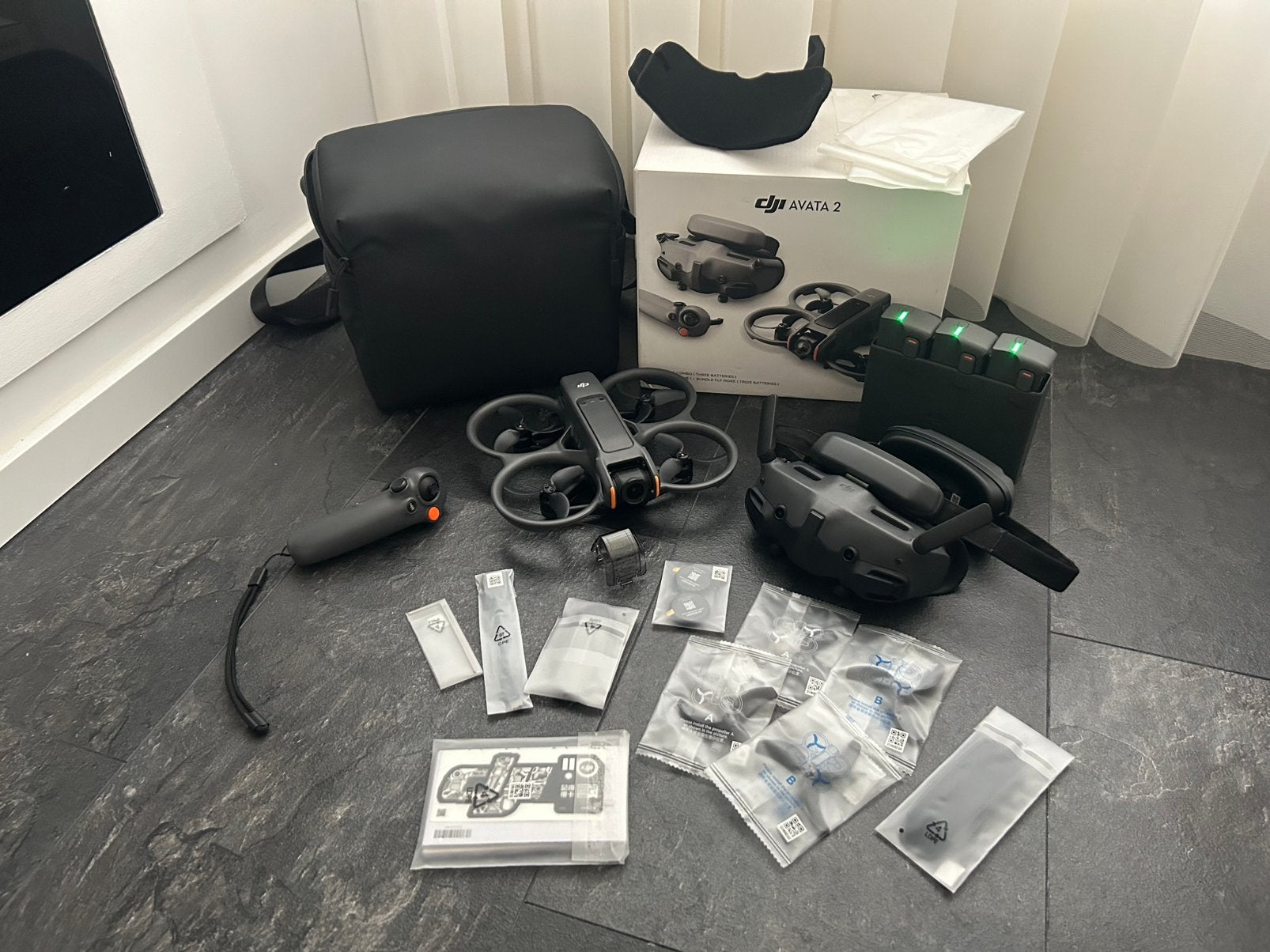 DJI Avata 2 fly more combo | Goggles 3 | In Nieuwstaat!, Ophalen of Verzenden, Zo goed als nieuw