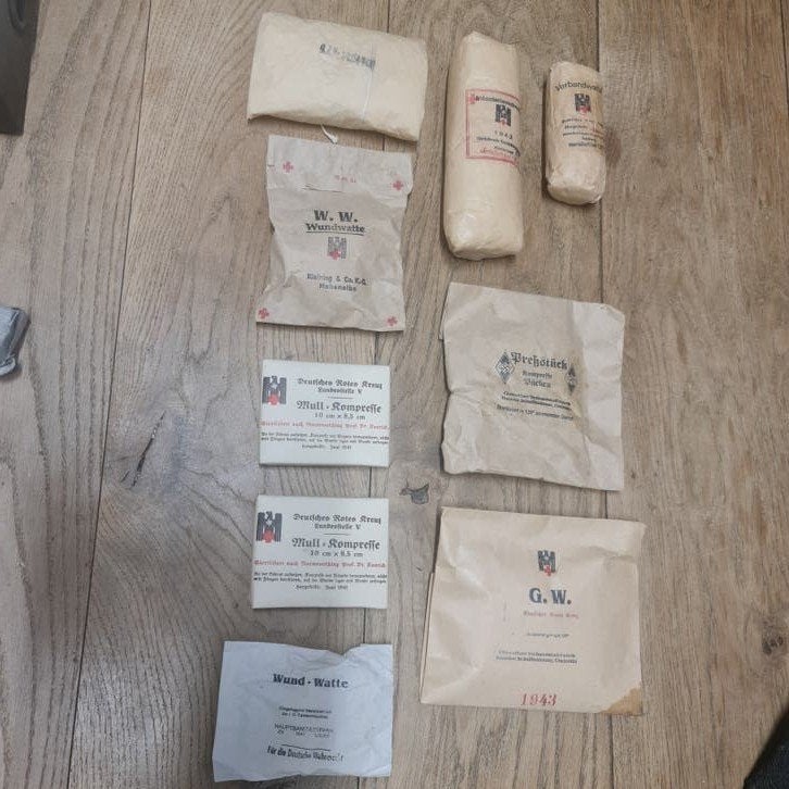 Lotje Duits verband en watten, Ophalen of Verzenden, Duitsland
