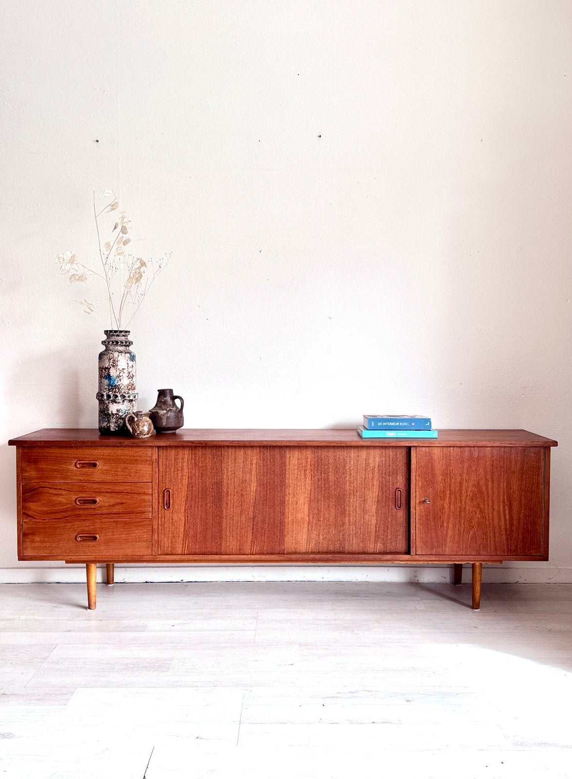 Vintage midcentury dressoir teak jaren 60, Met lade(s), 150 tot 200 cm, Teakhout, Zo goed als nieuw