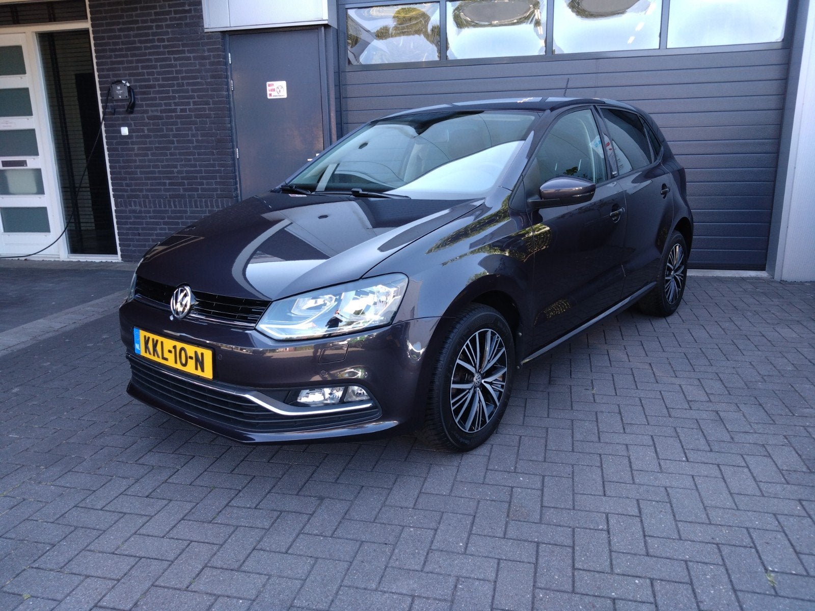 Volkswagen Polo 1.0 TSI 55KW 2016 Grijs Allstar uitvoering, Auto's, Stof, 74 pk, Euro 6, Bedrijf