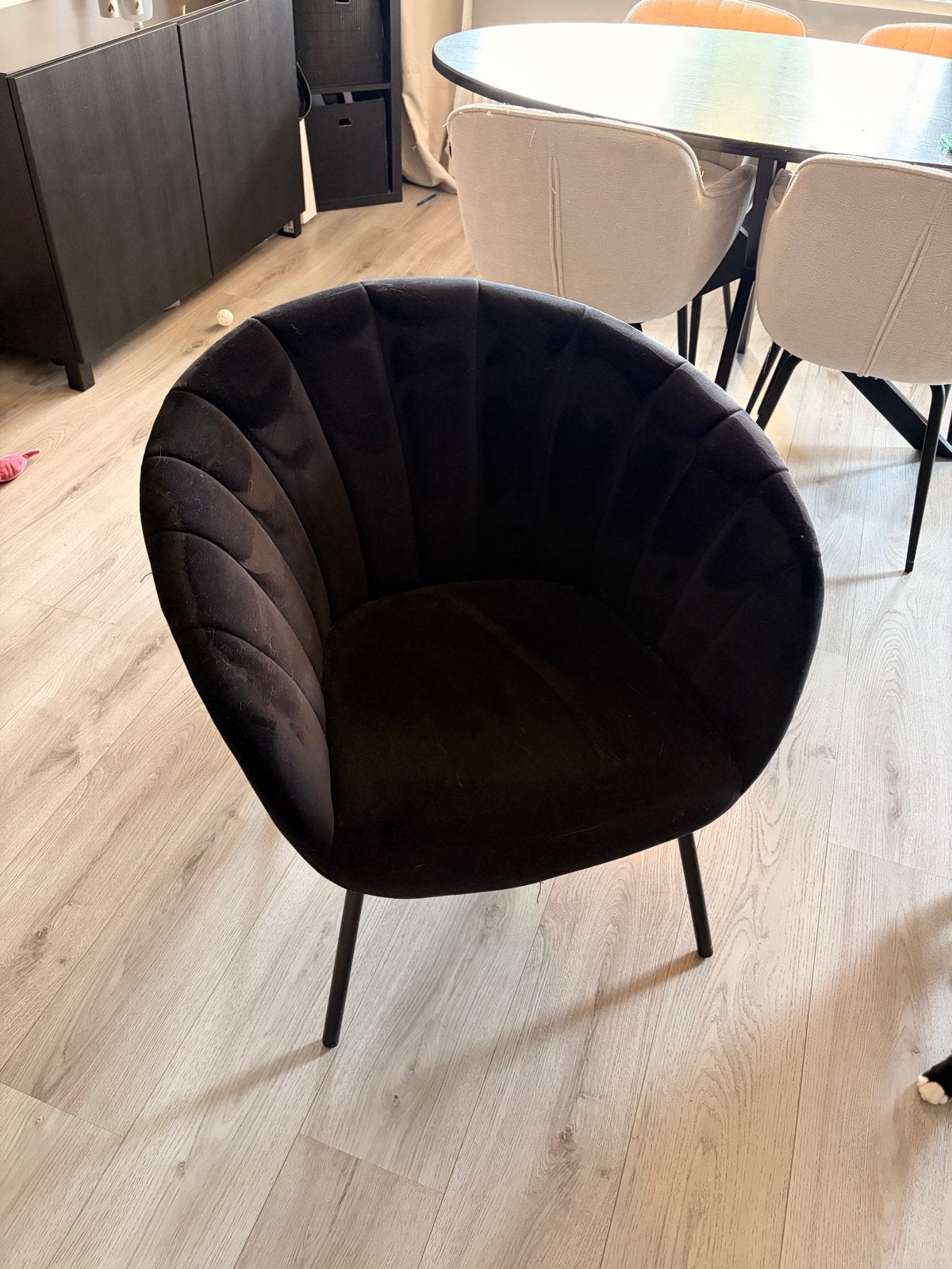 Zwarte fluwelen fauteuil - Zo goed als nieuw, Zwart, Ophalen of Verzenden, Zo goed als nieuw, Eén