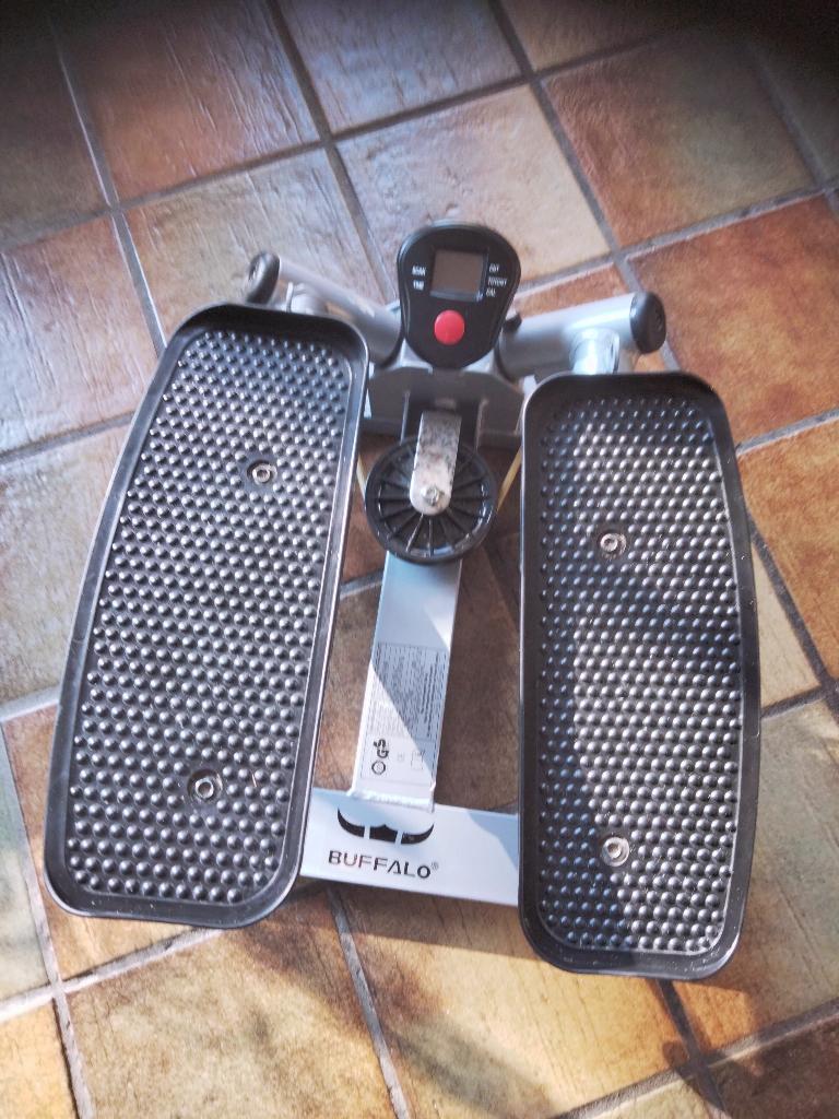 Buffalo STEP, Ophalen, Gebruikt, Benen, Stepbank
