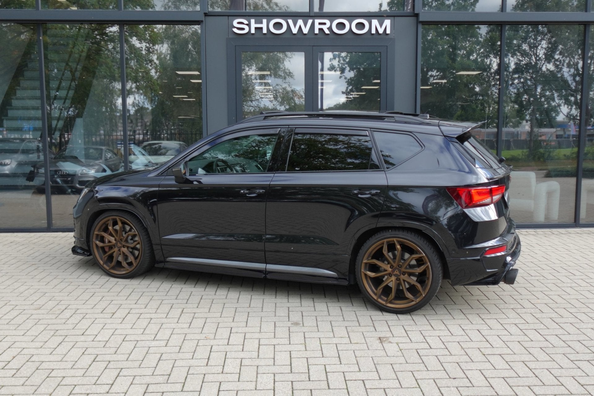 Cupra Ateca 2.0 TSI 4Drive PANO KEYLESS 354PK ABT, Auto's, Automaat, Dealer onderhouden, Overige carrosserieën, Ateca