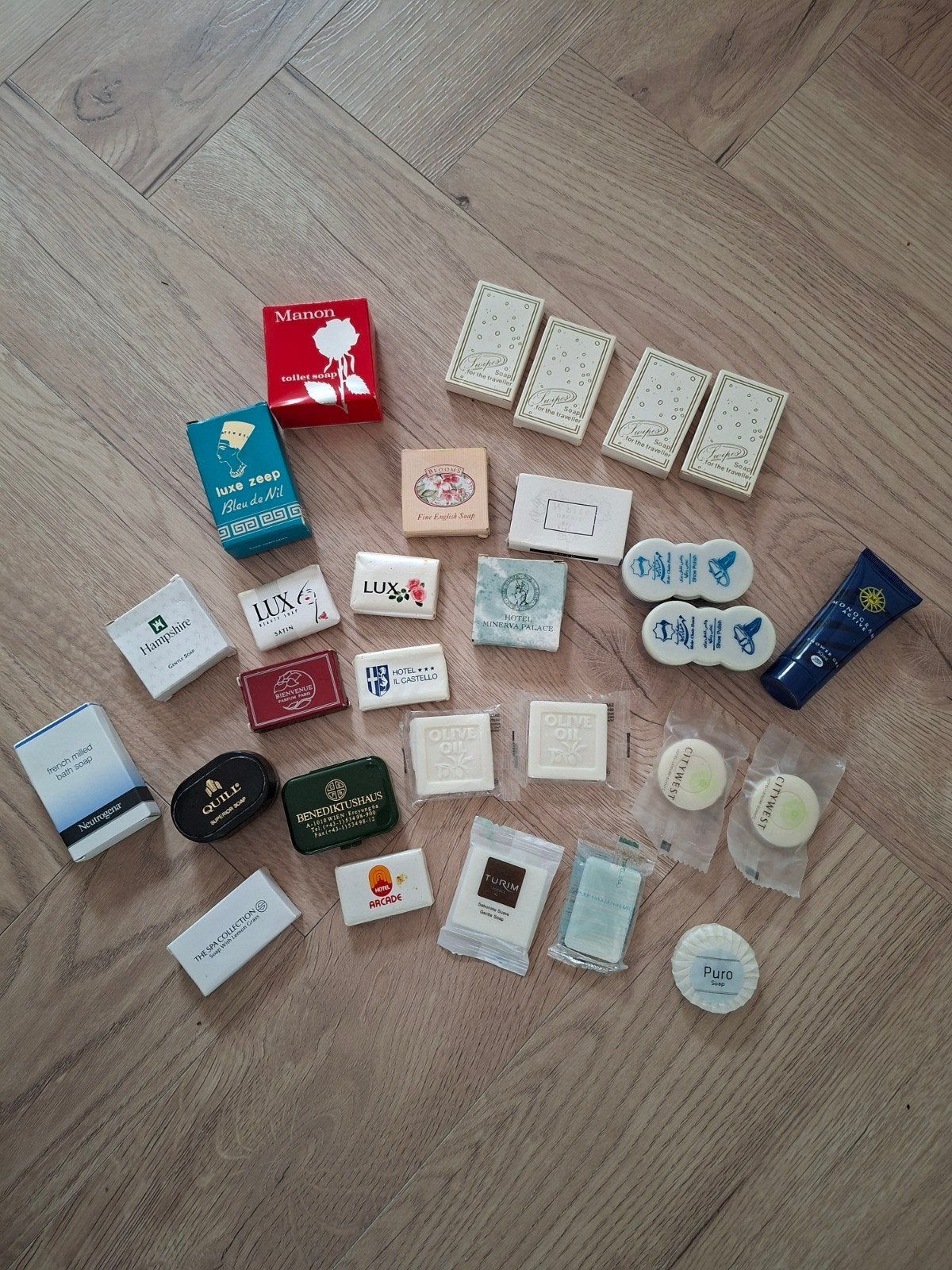 prachtige collectie vintage hotelzeepjes en meer! 43 stuks!, Ophalen of Verzenden