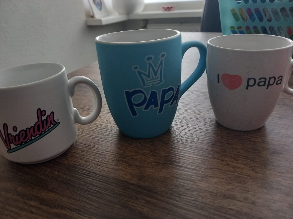 Leuke mokken oa met papa erop en leuke schaaltjes, soepkomme, Huis en Inrichting, Keuken | Servies, Gebruikt, Ophalen of Verzenden