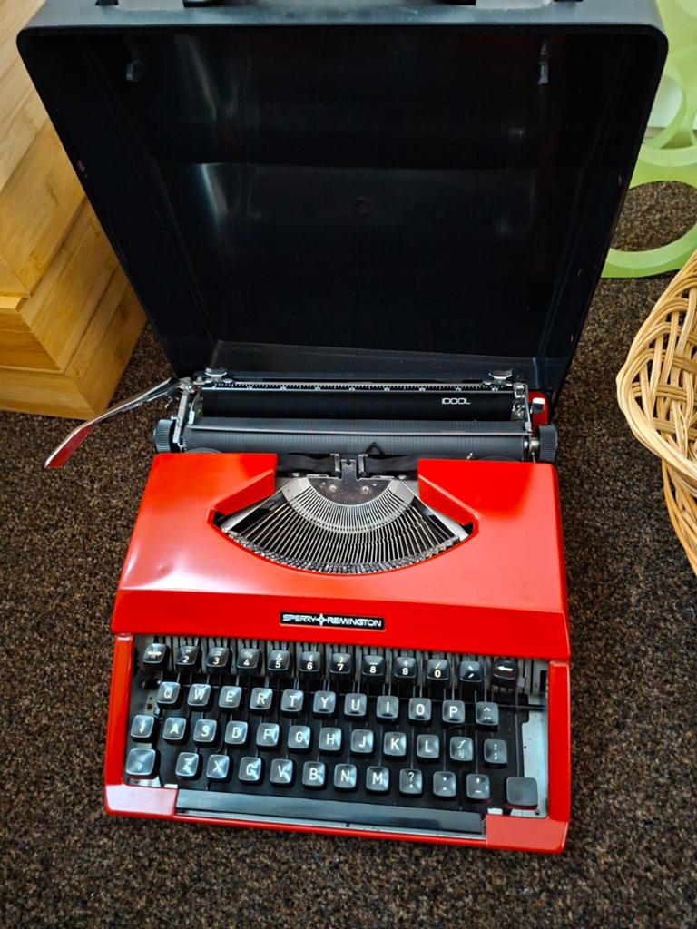 Vintage typemachine uit de jaren 80, Diversen, Typemachines, Ophalen