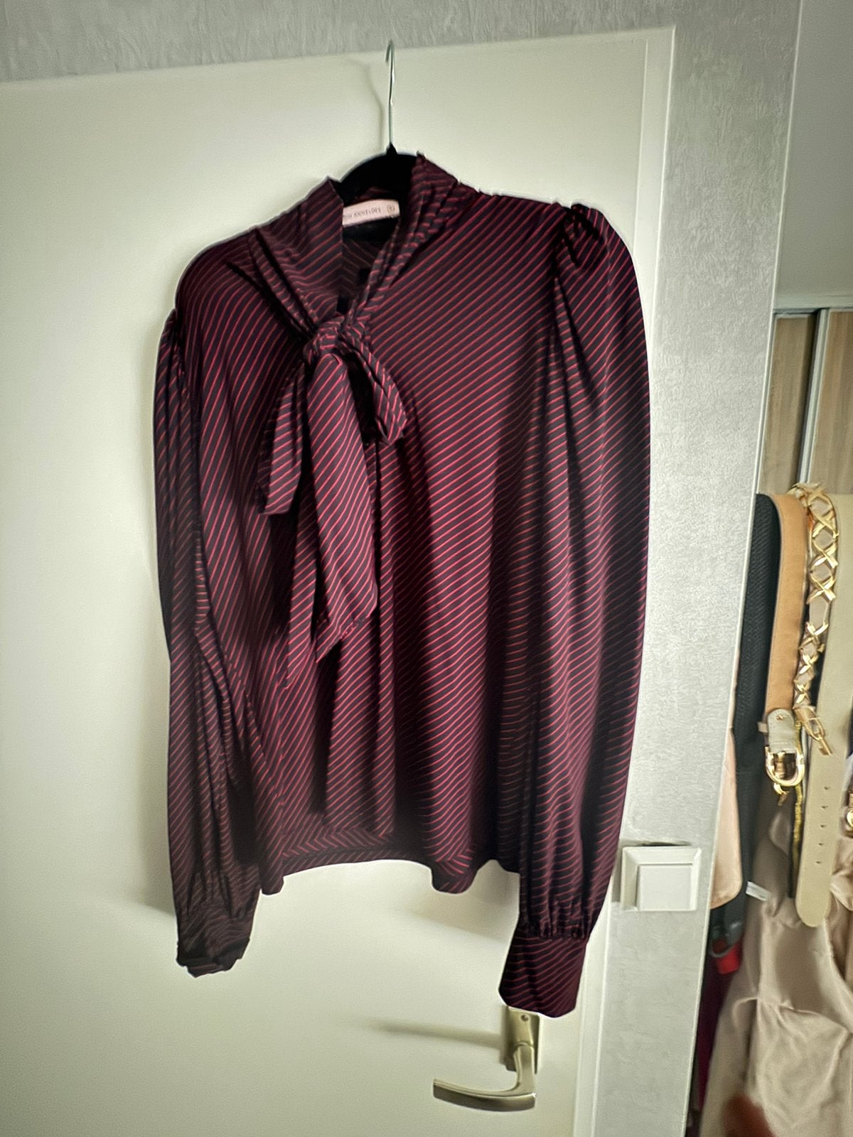 Hele mooie blouse, Ophalen of Verzenden, Gedragen, Maat 38/40 (M), Rood