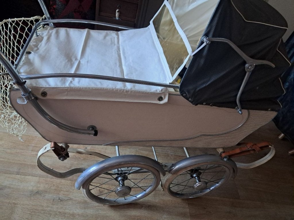 Prachtige authentieke kinderwagen uit de jaren 50, Kinderen en Baby's, Kinderwagens en Combinaties, Ophalen, Gebruikt, Overige merken