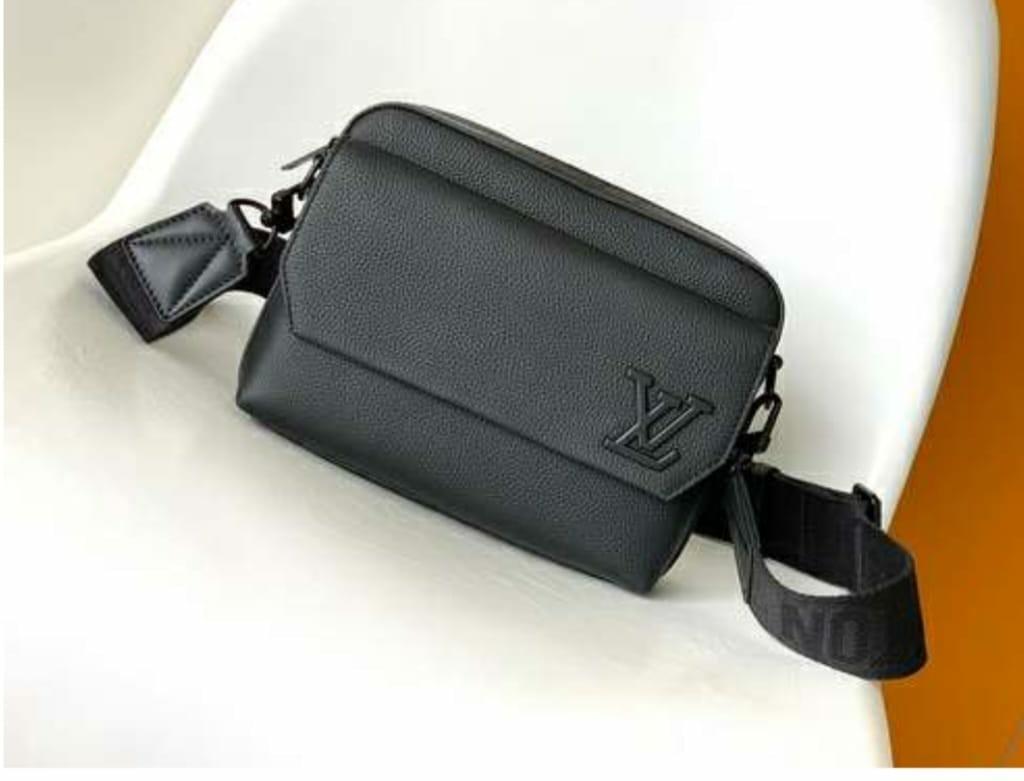Louis vuitton heren tas, Sieraden, Tassen en Uiterlijk, Tassen | Schoudertassen, Ophalen of Verzenden, Nieuw, Zwart